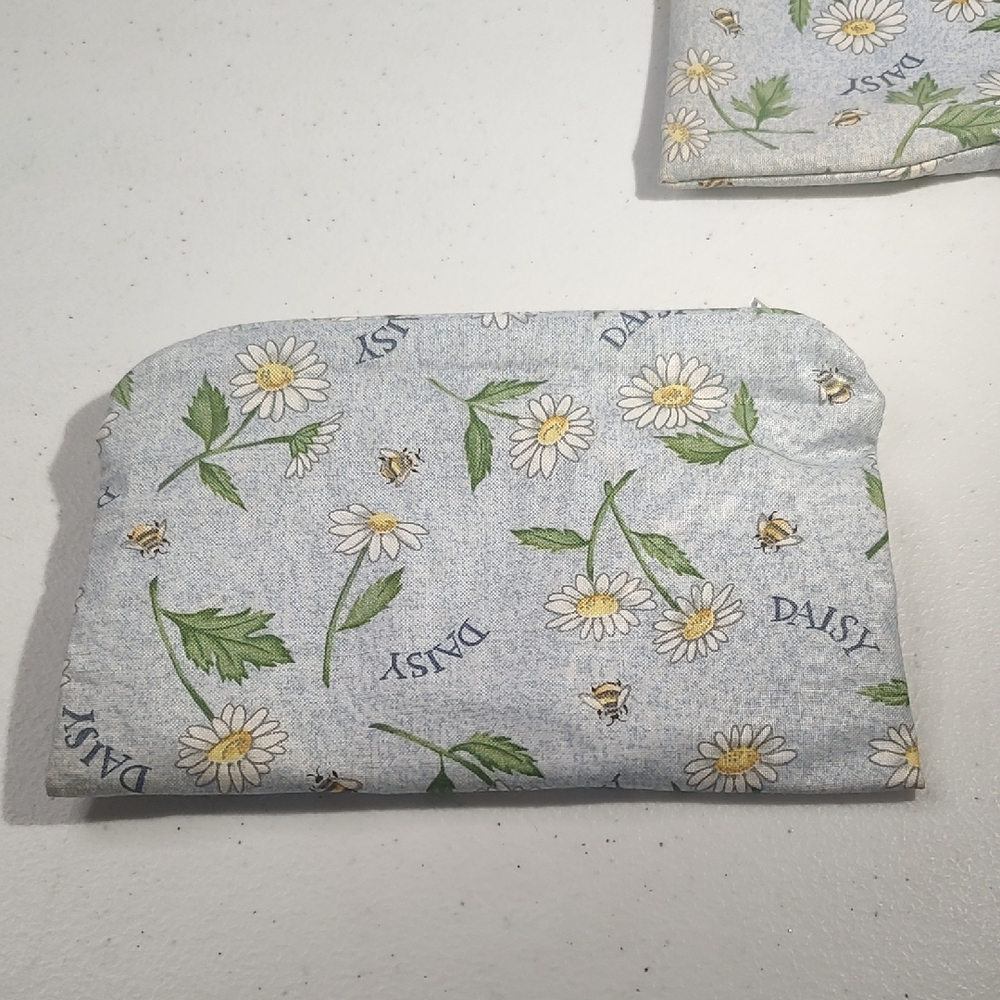 Longaberger Set Of 3 Make Up/Cosmetic Bags In Daisy Fabric - Picture 9 of 11